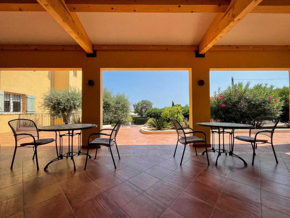 Hotel Marc-Hely La Colle-sur-Loup Dış mekan fotoğraf