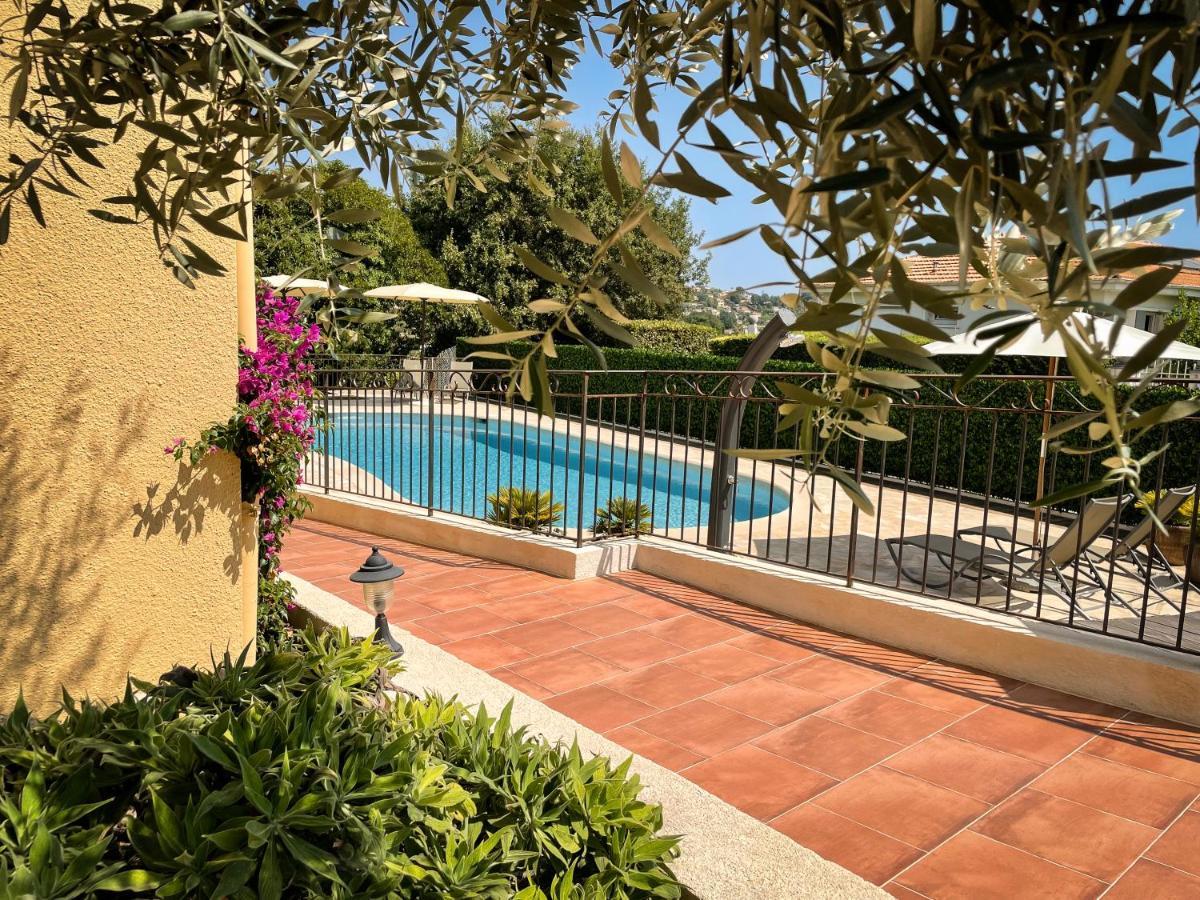 Hotel Marc-Hely La Colle-sur-Loup Dış mekan fotoğraf
