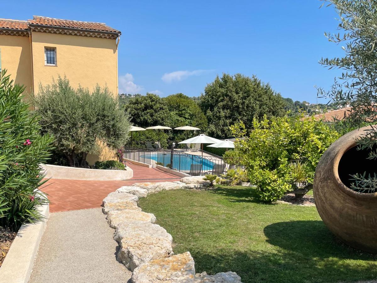 Hotel Marc-Hely La Colle-sur-Loup Dış mekan fotoğraf