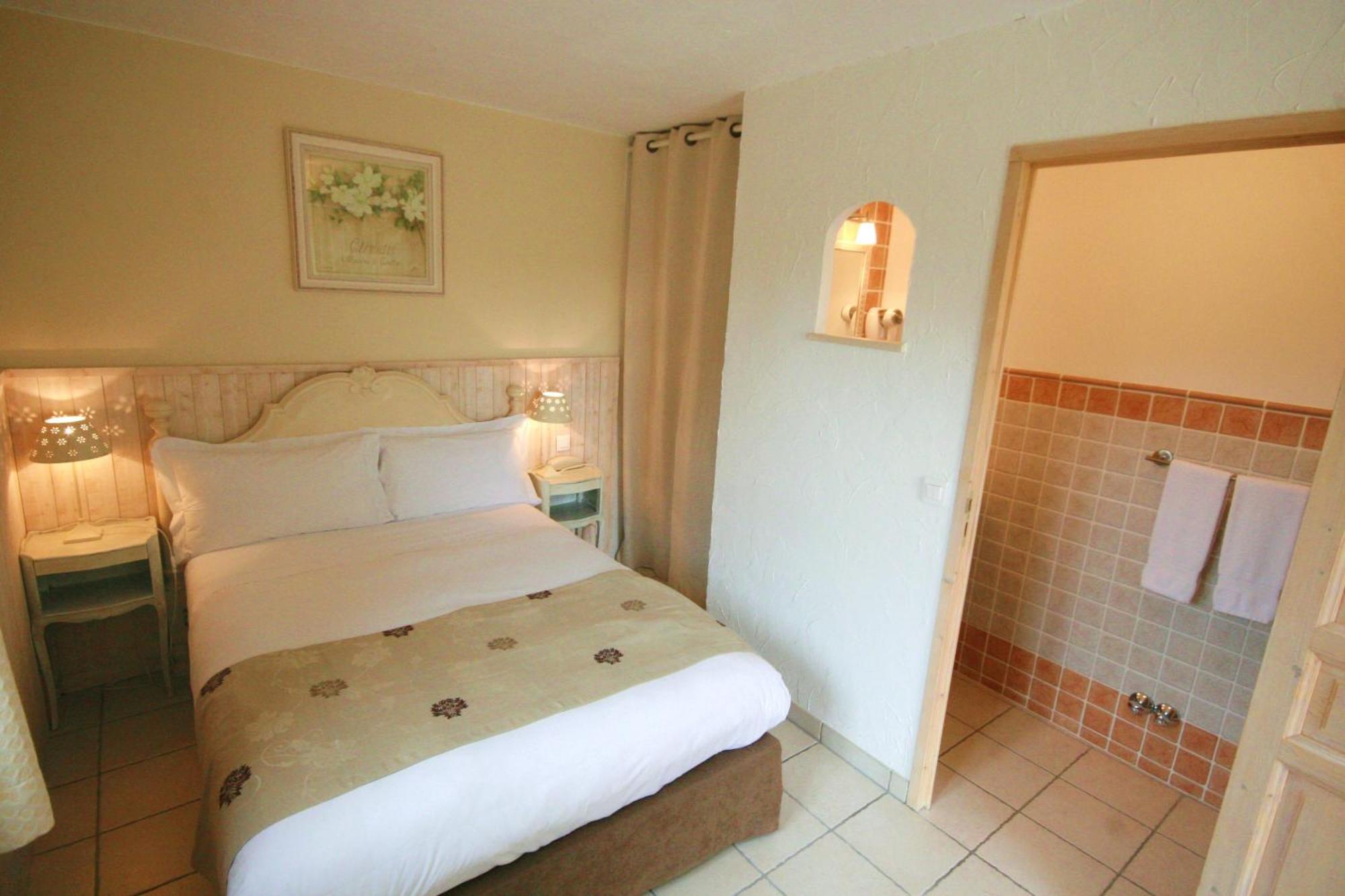 Hotel Marc-Hely La Colle-sur-Loup Oda fotoğraf